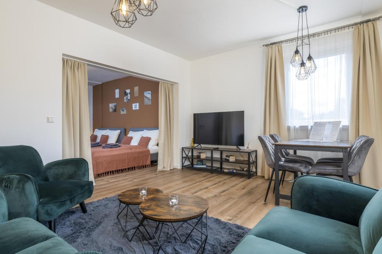 וולפסבורג Free Living - Jungle Design Apartments, Zentrum, Parkplatz, Kueche, Wlan מראה חיצוני תמונה